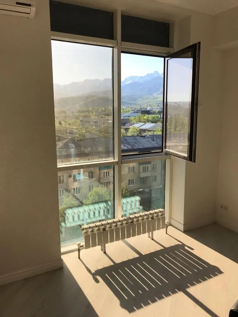 Light And Cozy Apartment Almaty